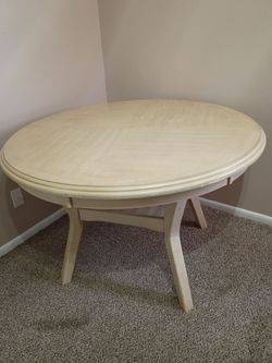 Dining Table and 4 Chairs