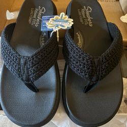 NEW sketcher Asana Luxe Valley Chic 2 - Size 7