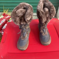 Women’s Brown Boots , Khoi. Size 7 1:2