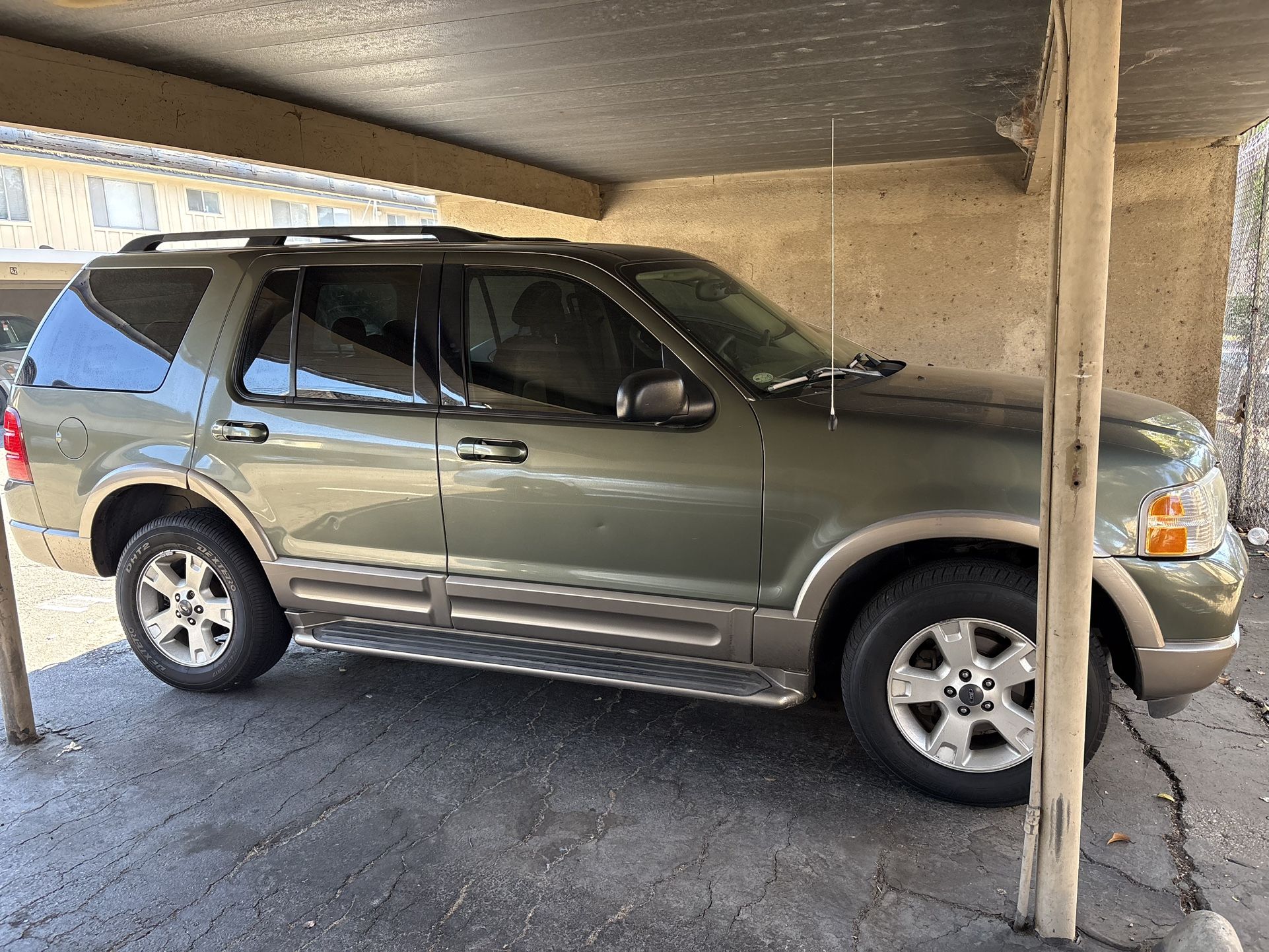 2003 Ford Explorer