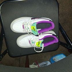 Nike Air Shoes  6.5 Youth