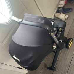 Doona Car seat Stroller Combo