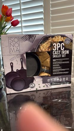 Cast iron skillet