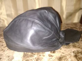 Capsmith danbanna. Like new