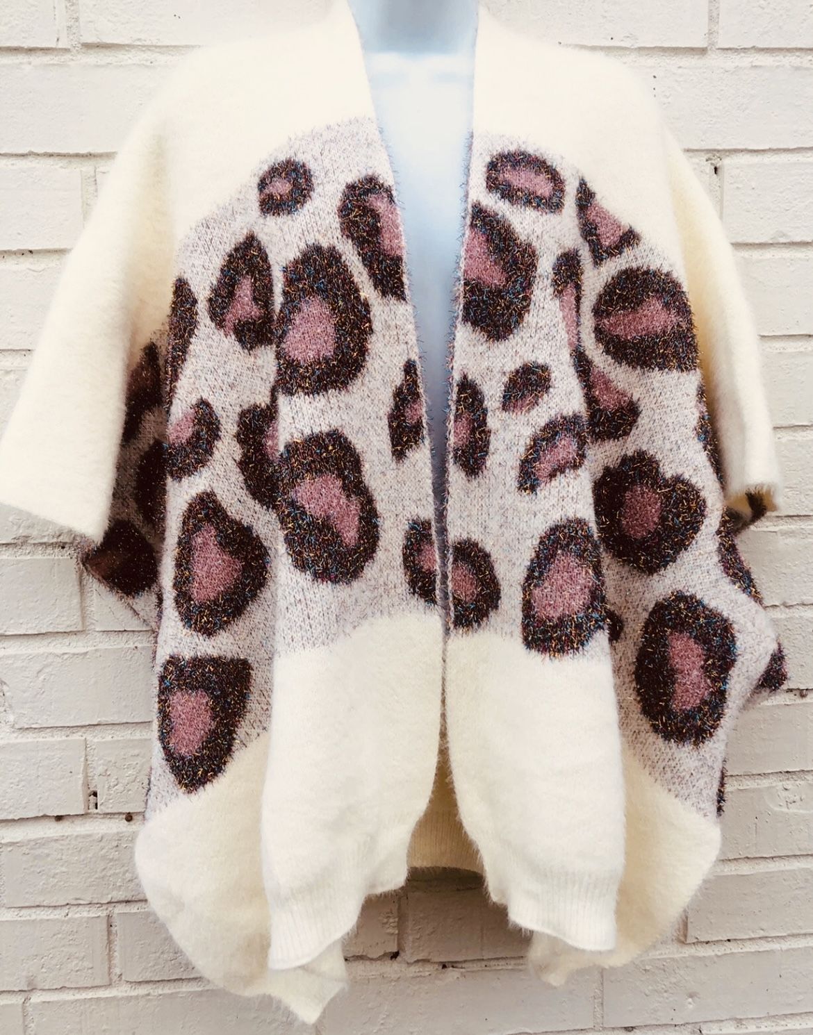 New Roffe Accessories Metallic Pink Leopard Poncho Capelet Jacket Top One Size