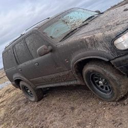 2000 Ford 5.0  explore 180 Thousand Miles 