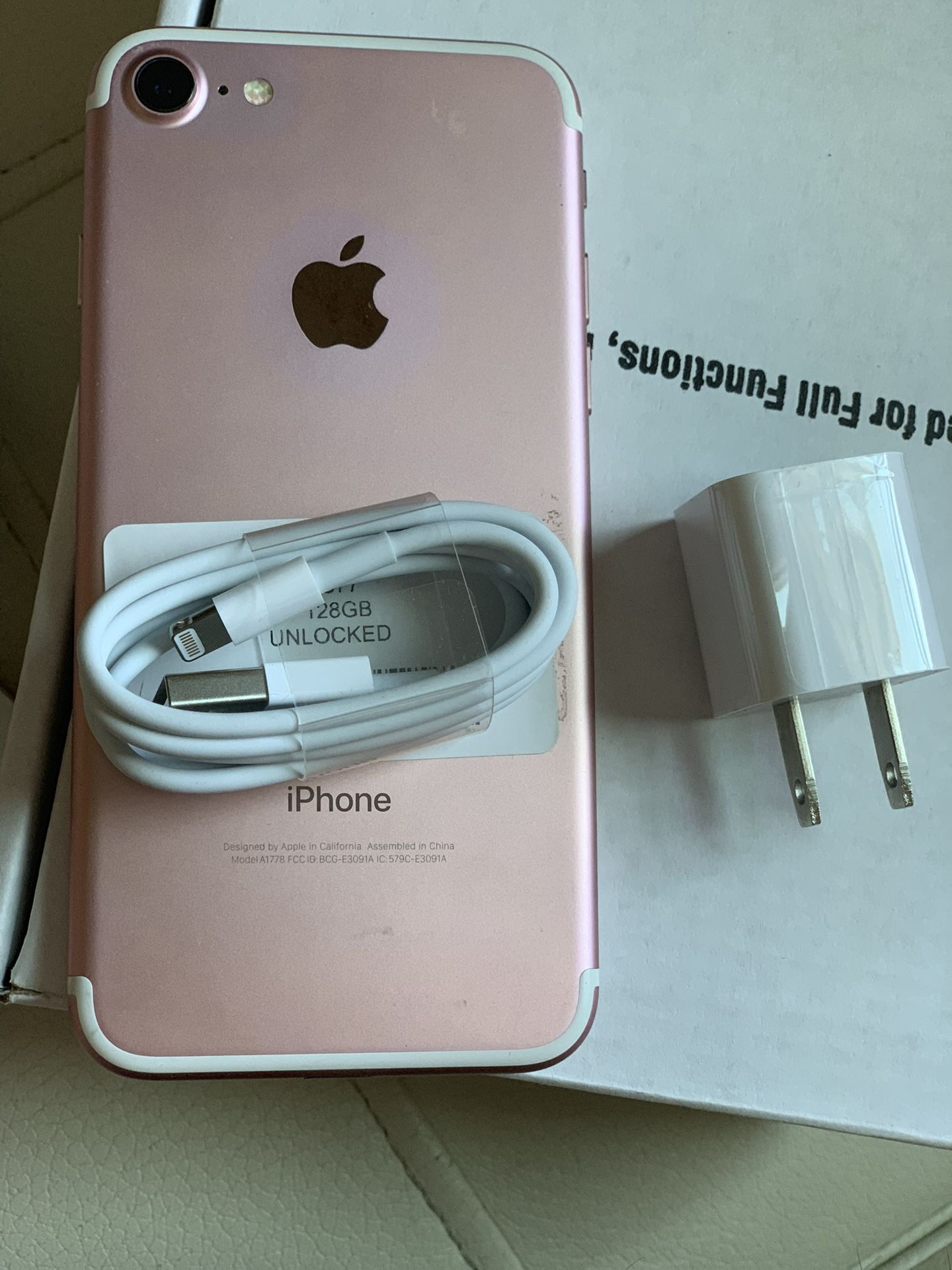 Factory unlocked apple iphone 7 128 gb, sold with warranty