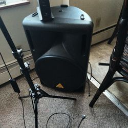 Behringer studio/concert Speaker 