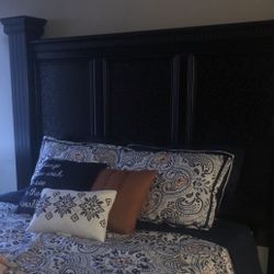 Queen Bedroom Set 