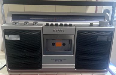 Vintage Sony CFS-43 Stereo Cassette Boombox - Tested Workign