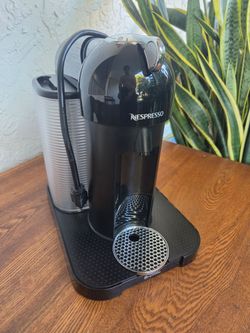Breville Nespresso Vertuo coffee maker Retro style automatic espresso machine.