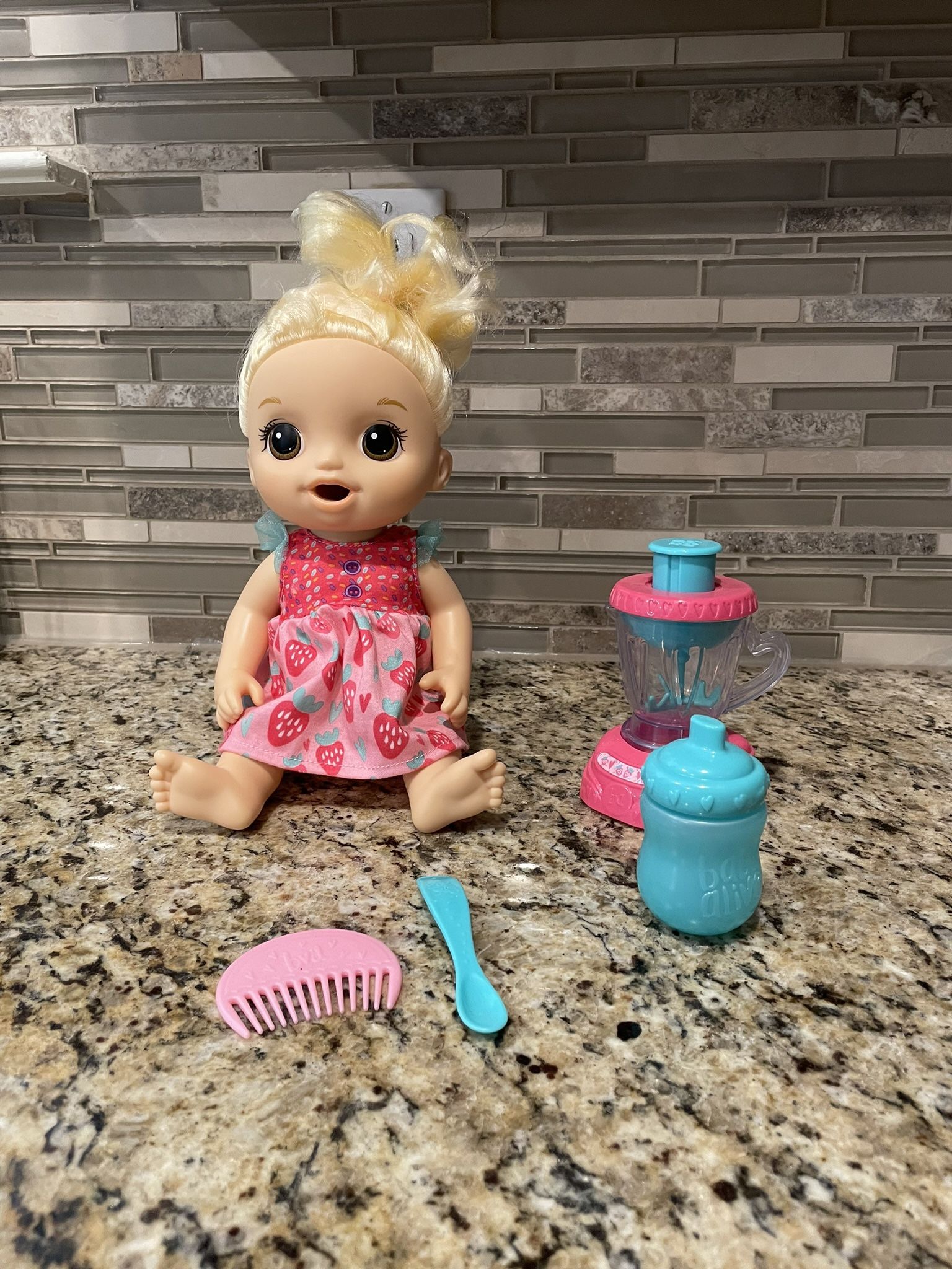 Baby Alive Magical Mixer Baby Doll, Strawberry Shake, Doll with Toy Blender, Baby Doll Set