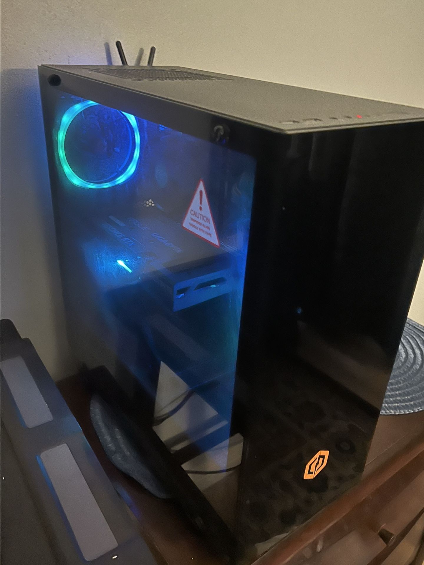 Custom Gaming PC – AMD Ryzen 5 3600, RTX 3060, 16GB RAM, 464GB SSD + 931GB HDD