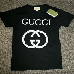 Size small Authentic Gucci Tshirt 