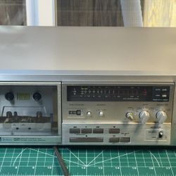 Vintage Sony TC-K71 Stereo Cassette Deck 3-Head Powers On For Repair 