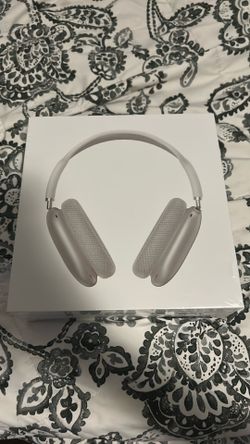 AirPods Max (Silver) – Brand New, Sealed Box 🎧