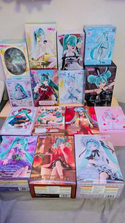Hatsune Miku figures lot for sale