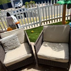 Patio Furniture 2 Oversized Outdoor Chairs 