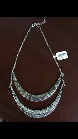 Cute silver necklace
