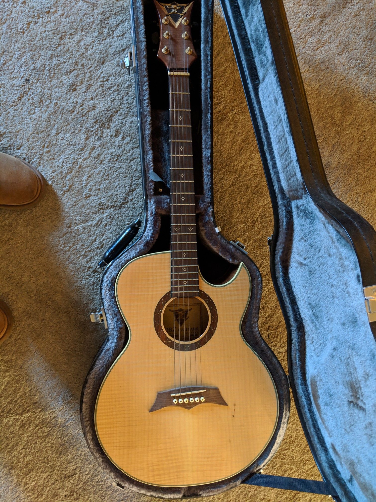 DBZ Tuscan SM TSCSM-N Natural Grand Auditorium Cutaway Acoustic Electric Guitar