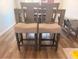 Set of 2 Counter Height Chairs