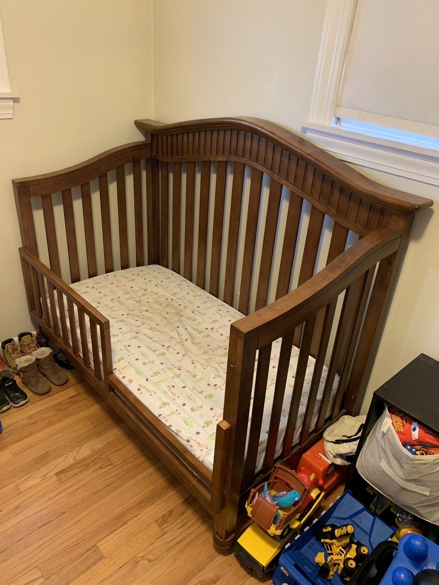 Babi Italia Eastside Lifestyle Convertible Crib Baby Bed