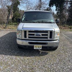 2008 Ford E-350