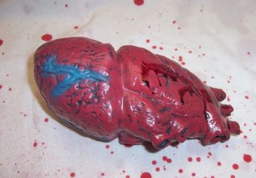 Realistic Heart Prop Replica Halloween decoration