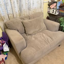 Love Seat And 2 Chairs