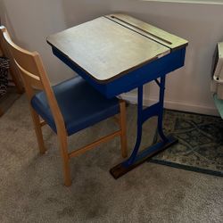 Blue Classroom Style Open Top Desk And Chair