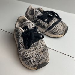 Adidas Sz 6 Toddler 