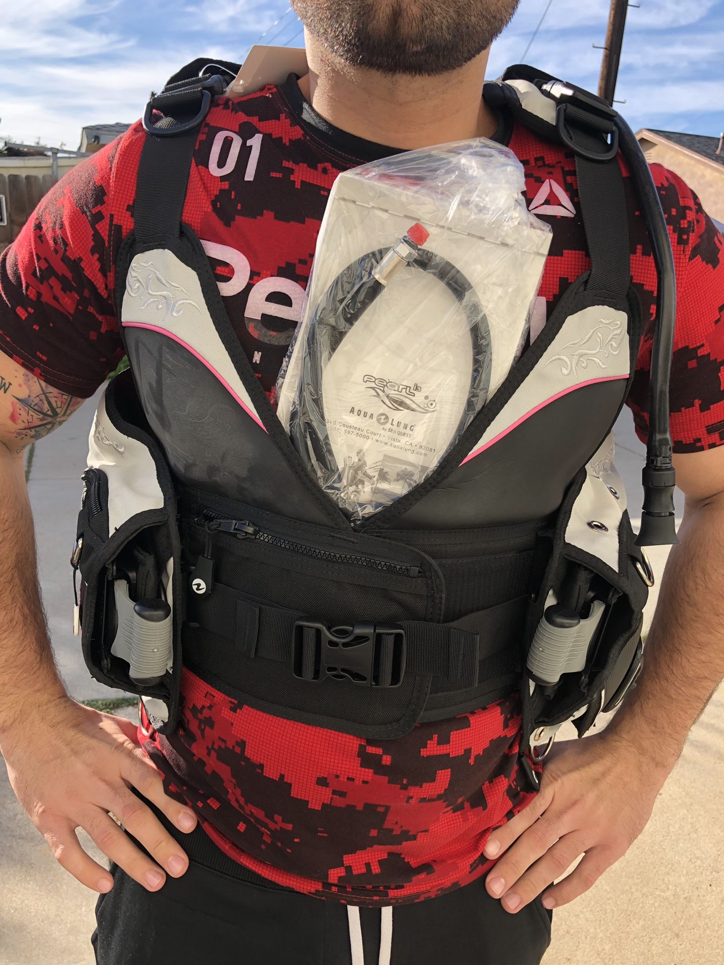 Scuba gear aqua lung pearl bcd