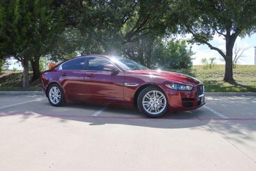 2017 Jaguar Xe
