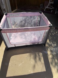 Play pen
