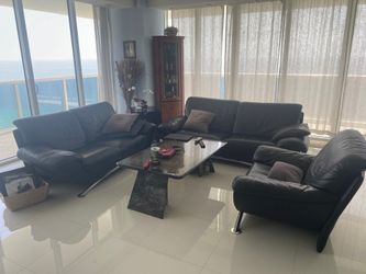 Real leather Couch in good shape selling because of moving