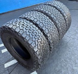 285/70/17 Bfgoodrich Selling a set of 4 tires in excellent condition 🫡