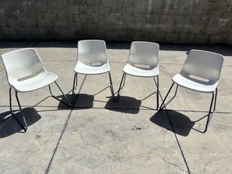 4 pc good condition chairs altogether $45