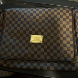 Louis Vuitton Computer Cross Body 