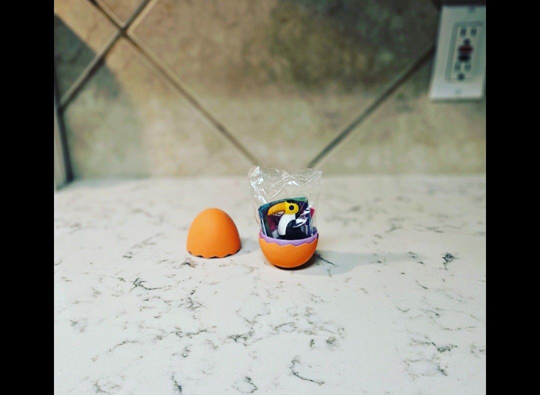 2023 Adopt Me! Mystery Pets Series 2 UltraRare Toucan for Sale in