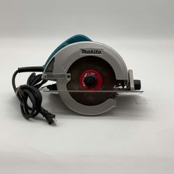 Makita 7-1/4 in. 15 Amp Corded Circular Saw - 5007F