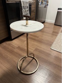 Modern Marble Side Table with Gold Metal Base – Like New
