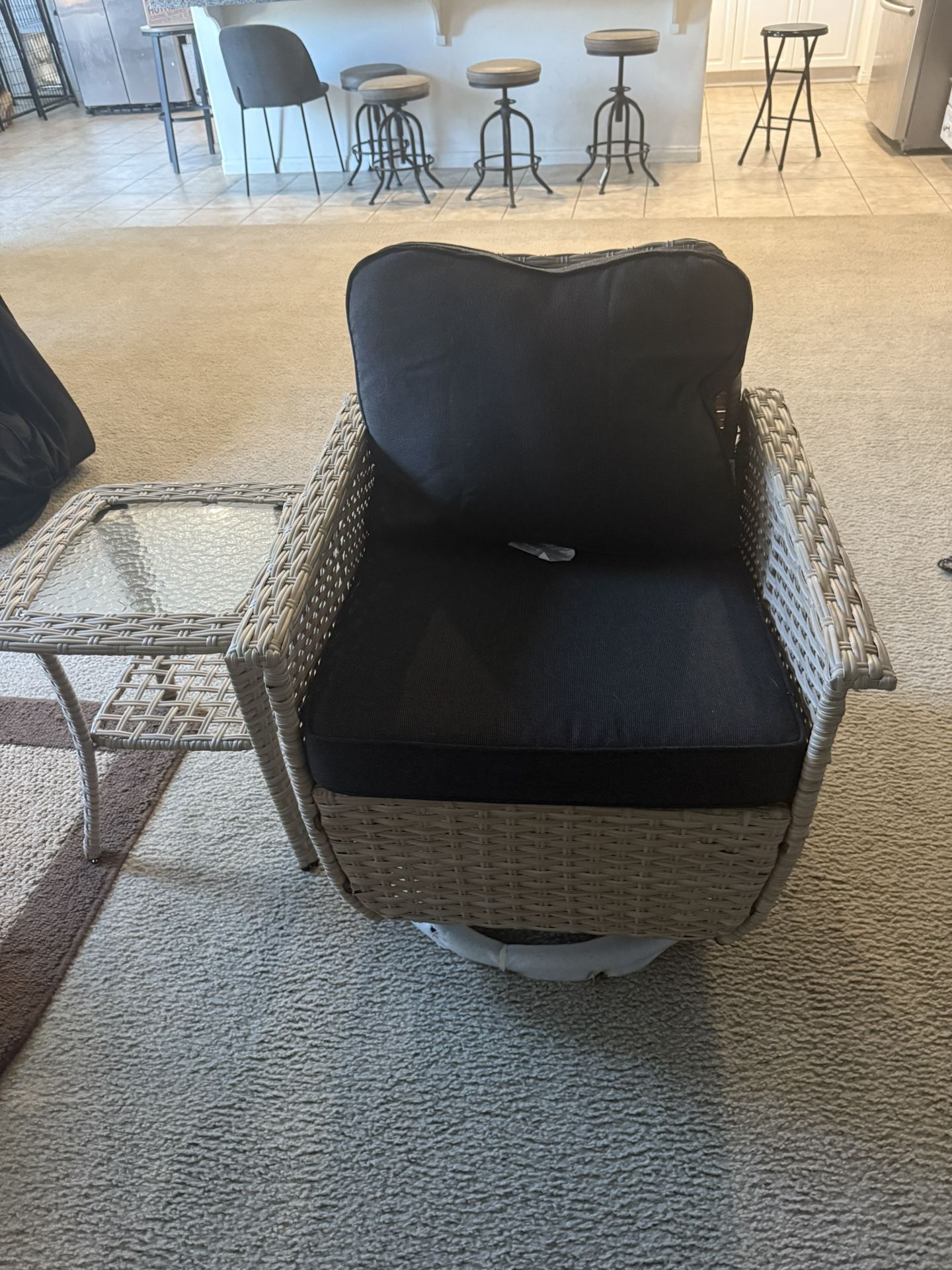Outdoor 360 Degree Swivel Rocker Chair with Durable Fabric Cushion