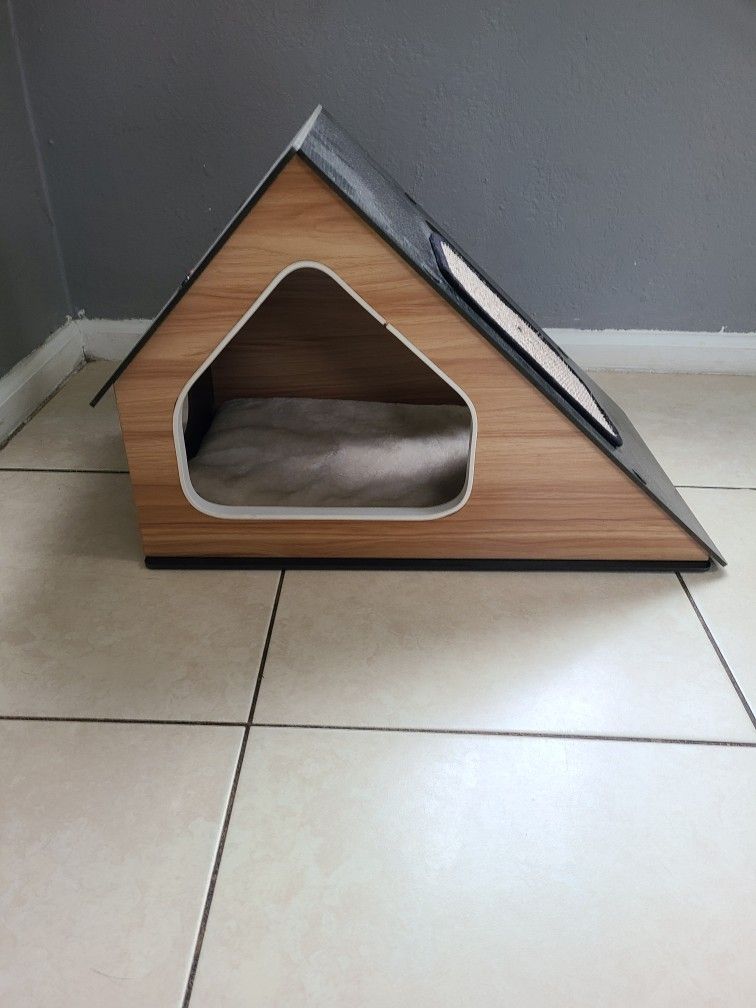 Small Cat House