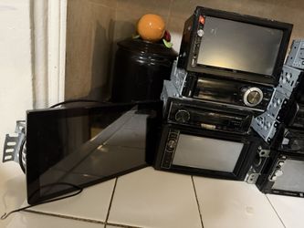 Car Stereos For Selll 