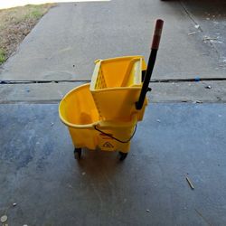 Mop Bucket 