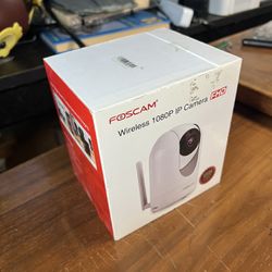 Foscam R2W Indoor 1080p IP Camera (white)