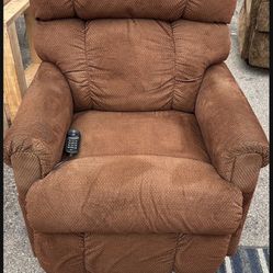 La-Z-Boy Astor Platinum Power Lift Recliner w/ Headrest&Lumbar,heat&massage,fabric seat(address in description)
