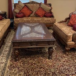 FORMAL SOFA SETA