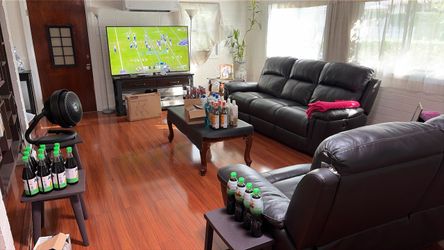 Moving sale in Waikiki area Sun 10/4 9AM-6PM
