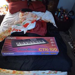 Casio Tone Bank Keyboard